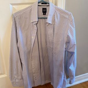 2 for $15 Gap men’s dress shirt